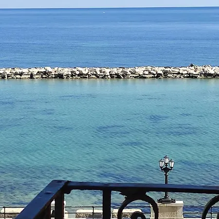 Mariantomare casa vacanze monolocale lungomare Bari Esterno foto